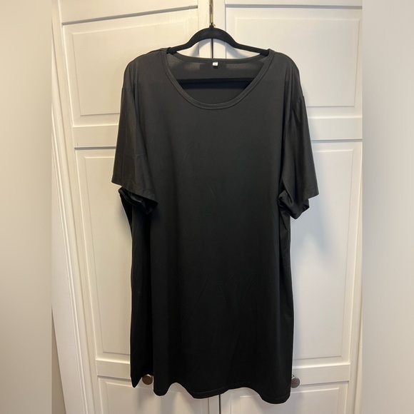 Dresses & Skirts - Plus Size T-Shirt Dress Size Women’s 5 XL Color Black